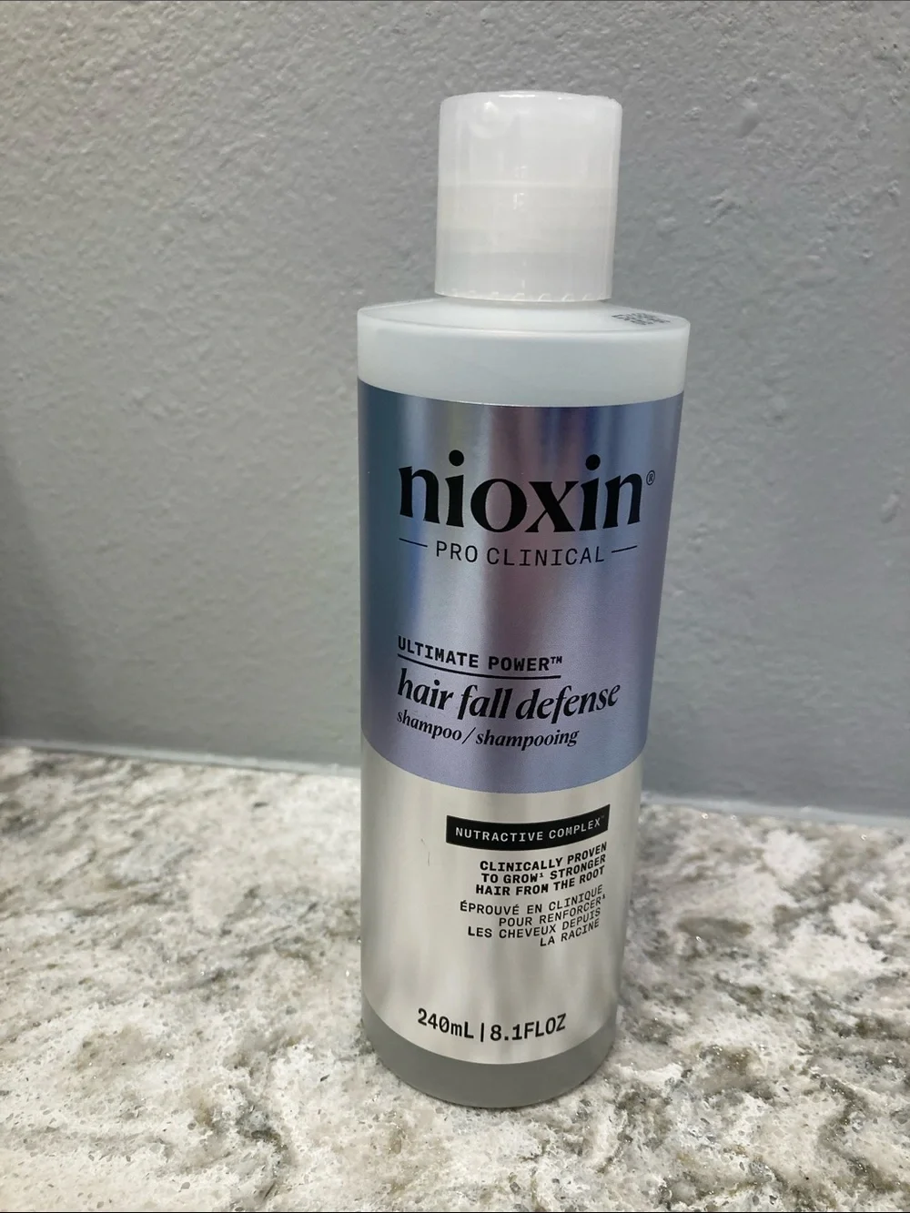 Nioxin Pro Clinical Ultimate Power Hair Fall Defense Shampoo — Silver/Blue